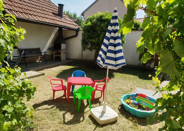 Lucie Pod Ripem Εξοχικό σπίτι Roudnice nad Labem
